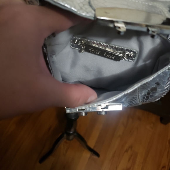 Beautiful one of a kind GEM ๐ of a Purse! - Picture 8 of 16